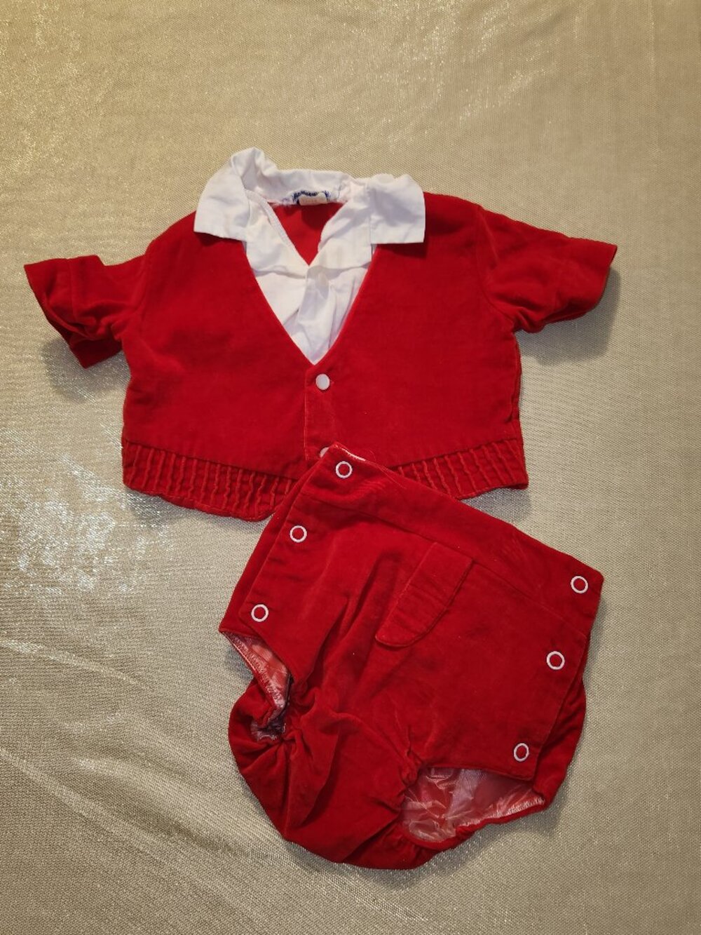 Vintage 1970s Coombs Creation Red Velour Baby Outfit Set 13-18 lbs 6-9M